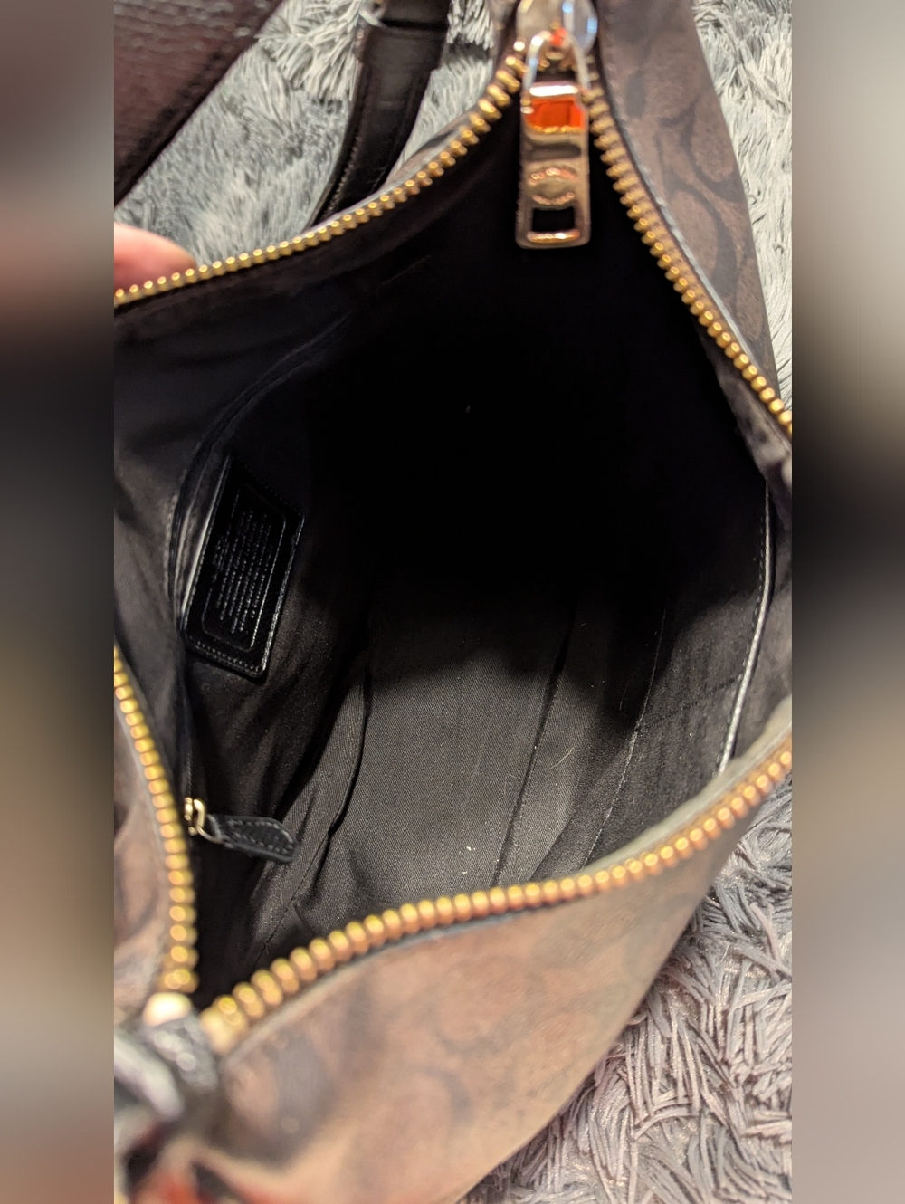 Coach Harley Hobo Bag with Dust Bag - Picture 7 of 9